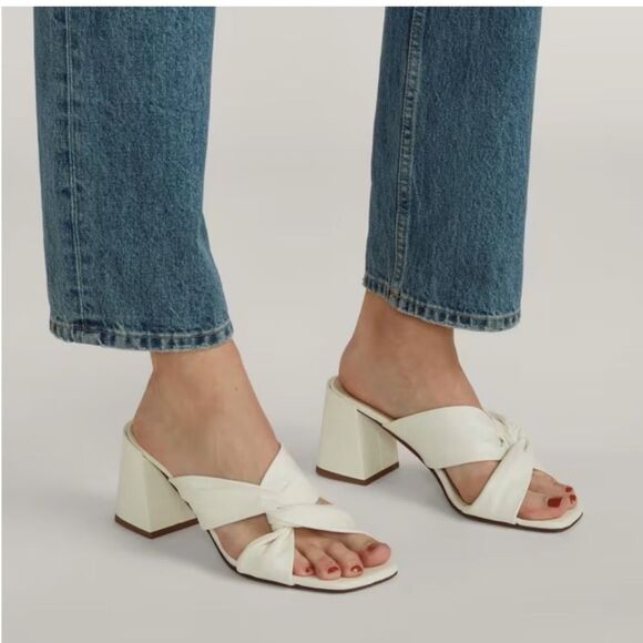 Everlane The Day Twist Heel in Cream - Picture 4 of 9